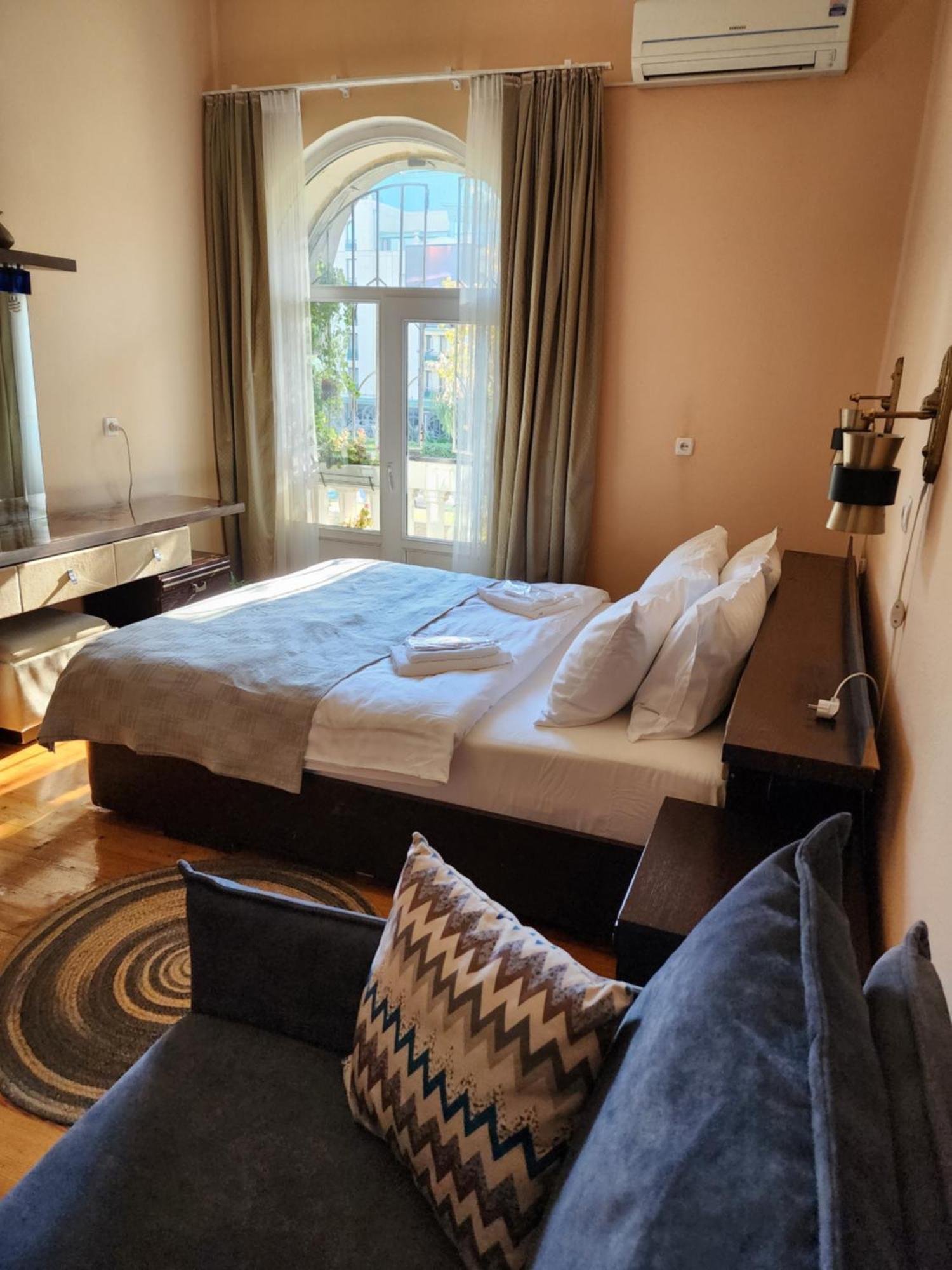 Riverside Baratashvili Apartment Tbilisi ภายนอก รูปภาพ
